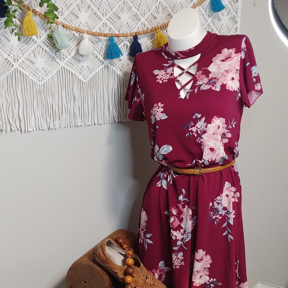 ✔Living Doll Red Floral Mini Dress